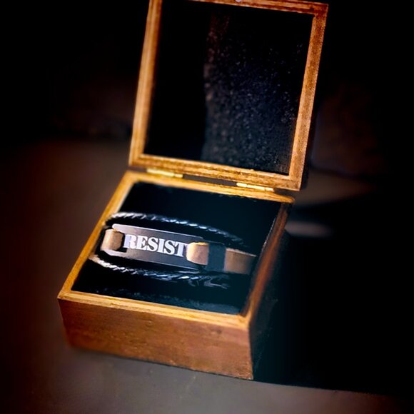 Anti-Trump Unisex Bracelet Patriotic Political Gift for a Combat Veteran. Resist - Picture 7 of 10